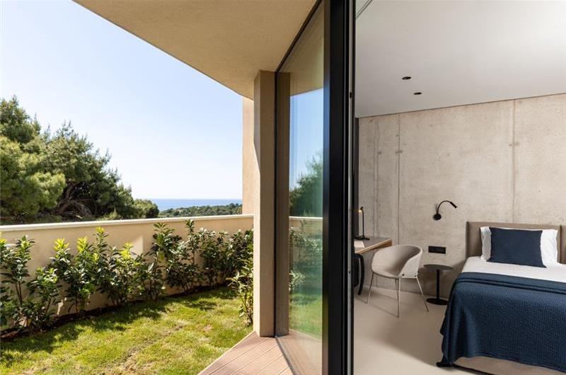 6 Bedroom Villa with Heated Infinity Pool and Sea Views in Dubrovnik, Sleeps 12