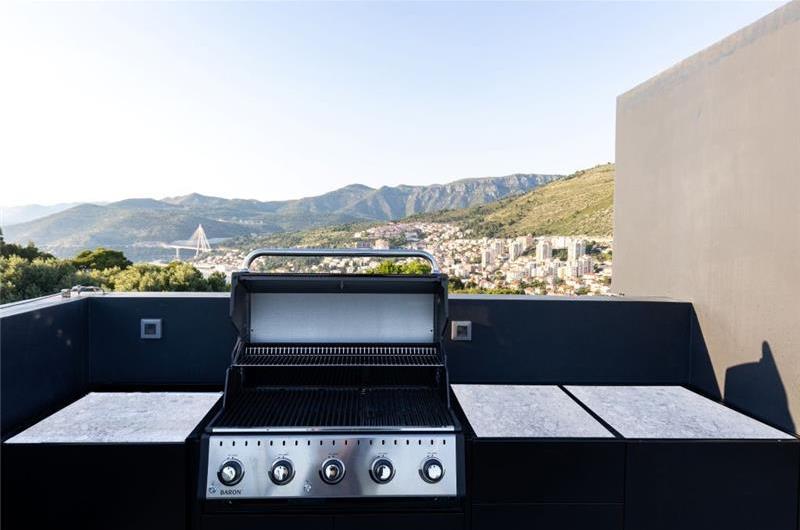 6 Bedroom Villa with Heated Infinity Pool and Sea Views in Dubrovnik, Sleeps 12