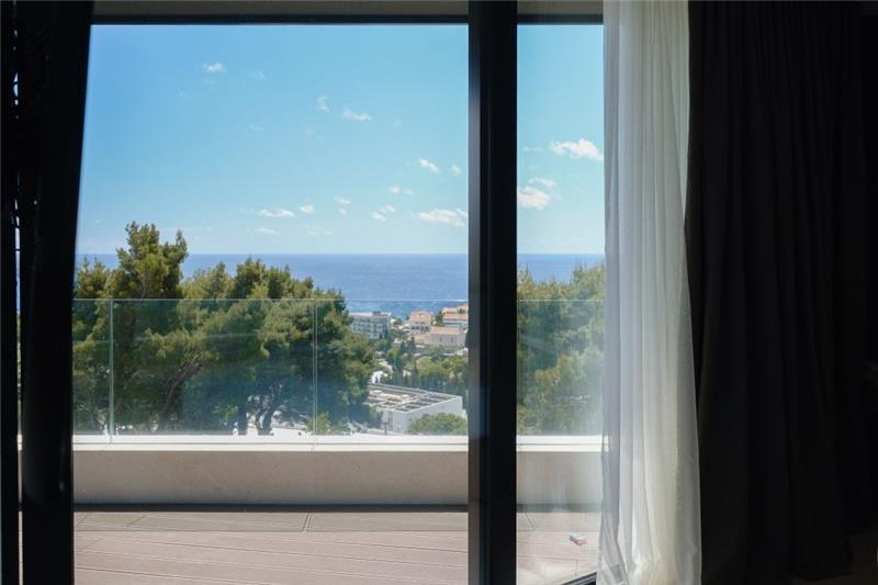 Sea-view villa in Dubrovnik, photograph 23