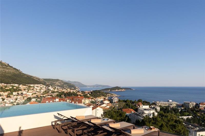 6 Bedroom Villa with Heated Infinity Pool and Sea Views in Dubrovnik, Sleeps 12
