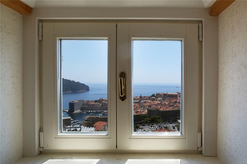 Sea-view villa in Dubrovnik, photograph 10