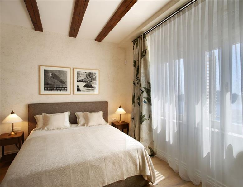 Sea-view villa in Dubrovnik, photograph 16