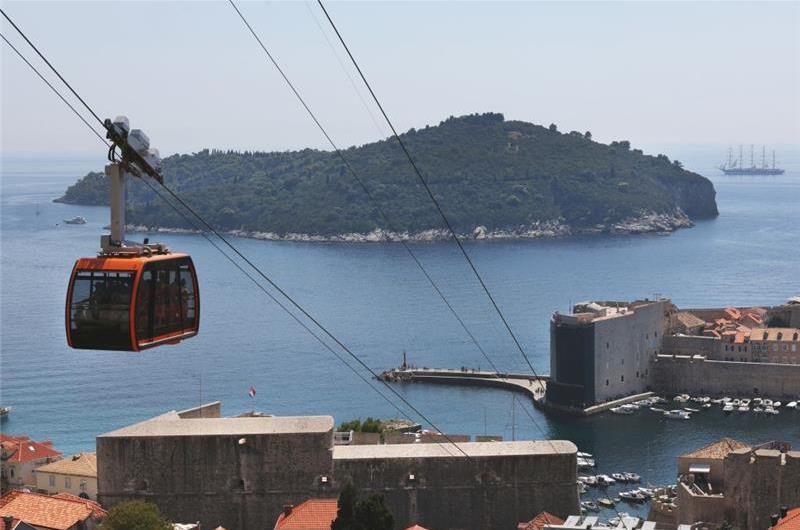 Luxury 5 Bedroom Villa with Heated Pool and Sea Views in Dubrovnik, Sleeps 10