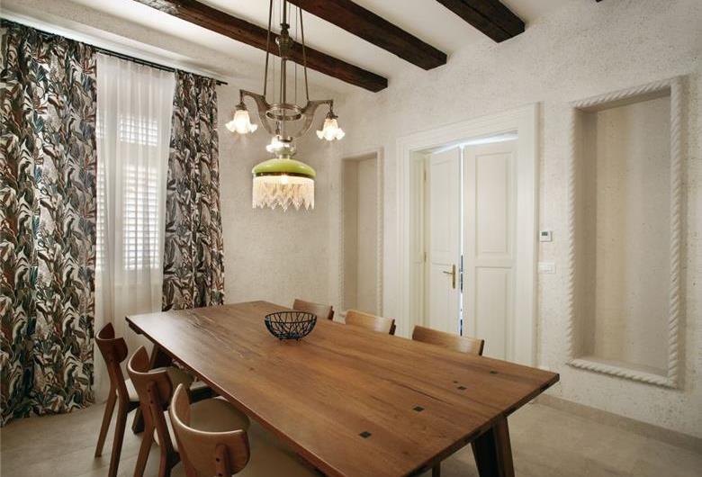Luxury 5 Bedroom Villa with Heated Pool and Sea Views in Dubrovnik, Sleeps 10