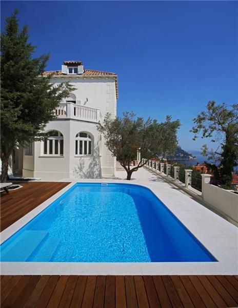 Sea-view villa in Dubrovnik, photograph 2