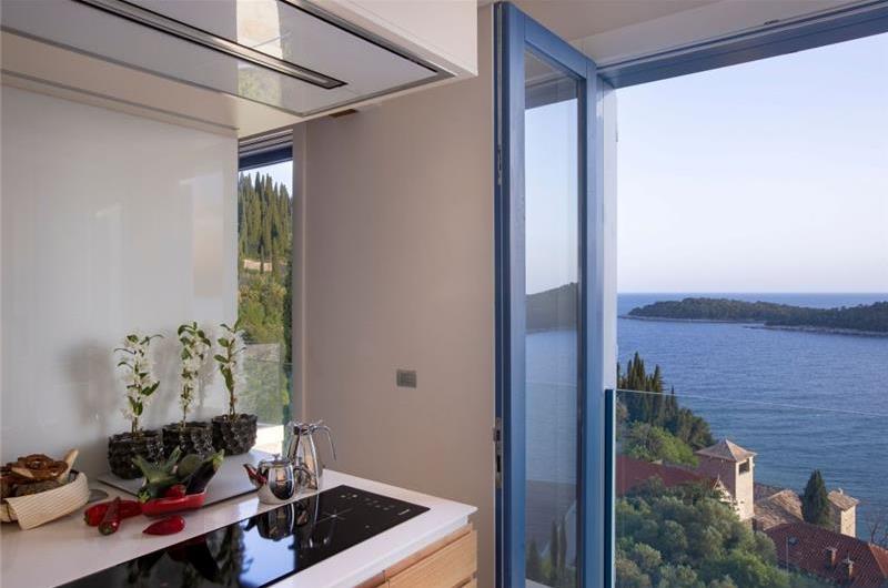 Luxury 4 Bedroom Villa with Infinity Pool, Sauna and Sea Views in Sveti Jakov, near Dubrovnik, Sleeps 8