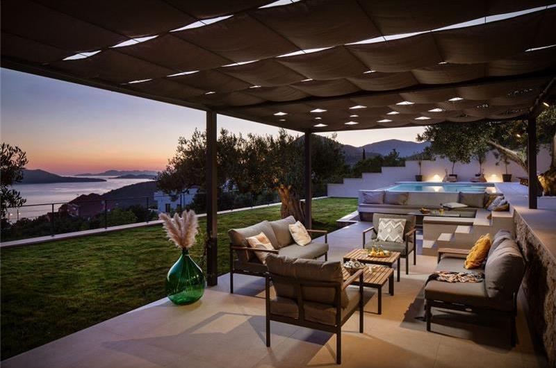 6 Bedroom Villa with Heated Infinity Pool and Sea Views in Orašac, Dubrovnik Riviera, sleeps 10-12