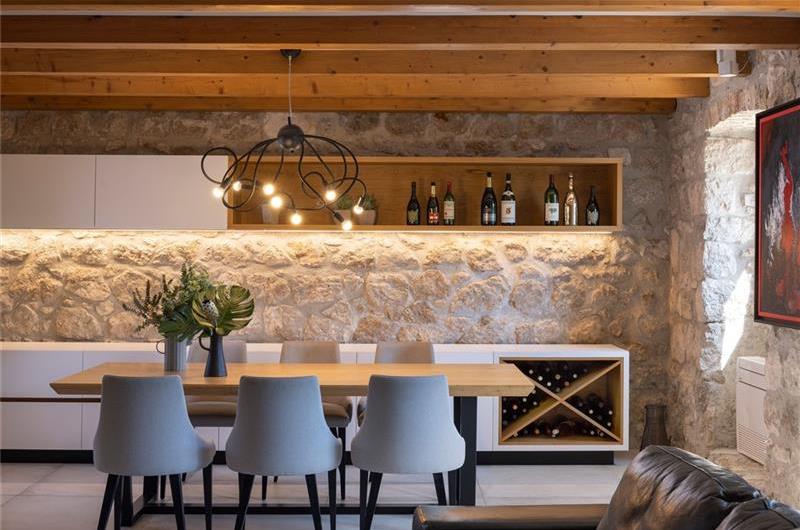 4 Bedroom Villa with Pool and Sea Views in Orašac, near Dubrovnik, Sleeps 8
