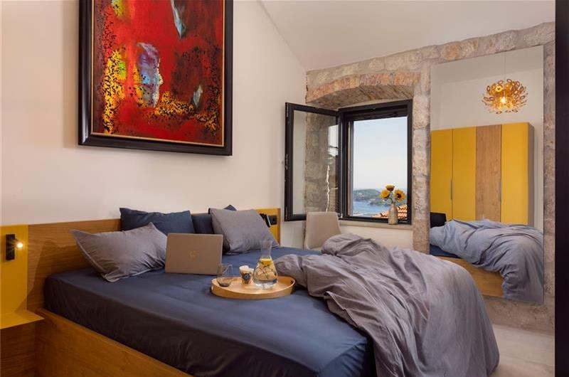 4 Bedroom Villa with Pool and Sea Views in Orašac, near Dubrovnik, Sleeps 8