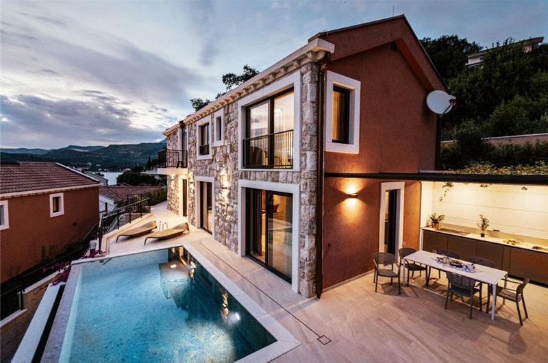 3 Bedroom Villa with Infinity Pool and Sea Views in Slano, Dubrovnik, Sleeps 6