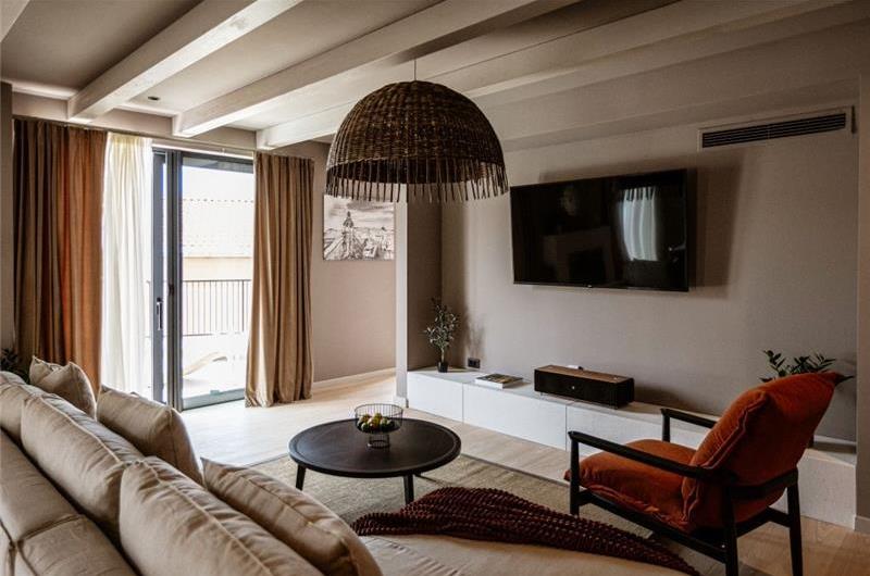 3 Bedroom Villa with Infinity Pool and Sea Views in Slano, Dubrovnik, Sleeps 6