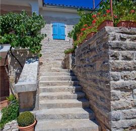 4 Bedroom Istrian House with Pool in Smolici, sleeps 8