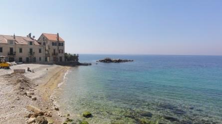 Beachfront villa in Komiza, photograph 18