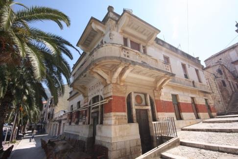 Beachfront villa in Komiza, photograph 22